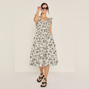 Francesca’s Sheryl Floral Midi Dress – Size M – EUC